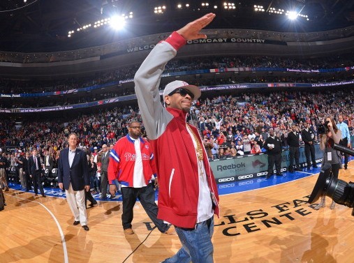 有助于抵御 有助于抵御